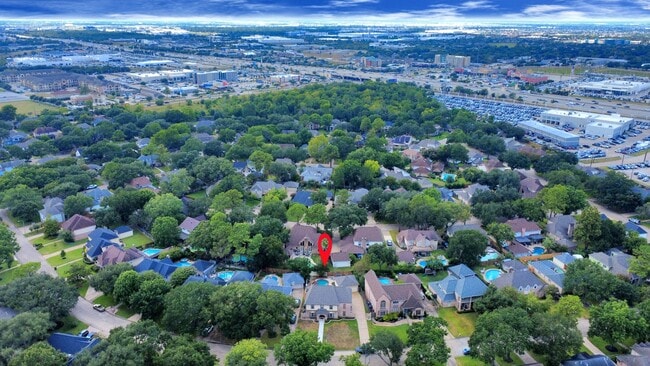 Building Photo - 20626 Chestnut Hills Dr