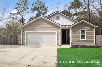 Building Photo - Charming 3 Bedroom 2 Bathroom Single Story...