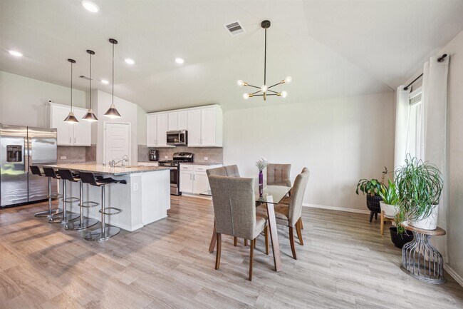 Building Photo - 6414 Fiddlewood Thicket Ln