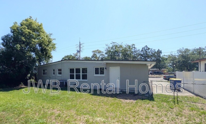 Building Photo - 2710 Rogero Rd
