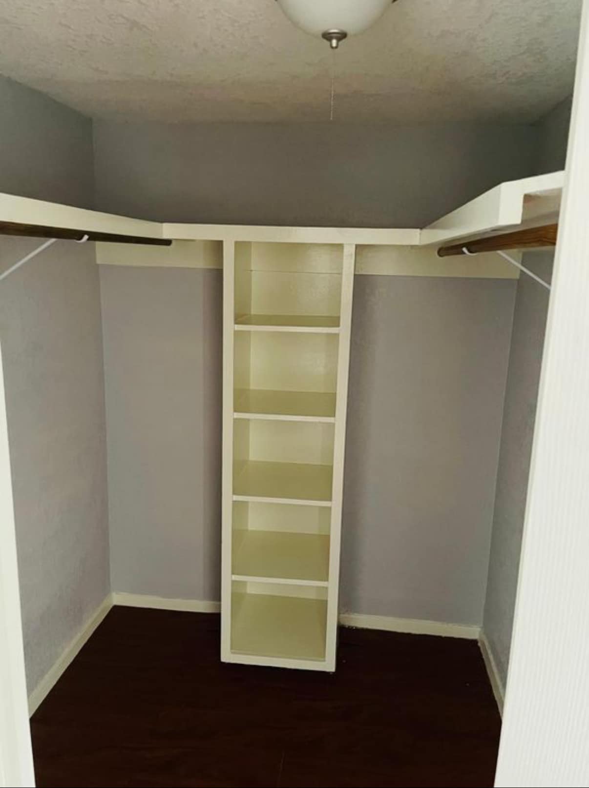 Master Bed walking closet - 1619 Norma Ln