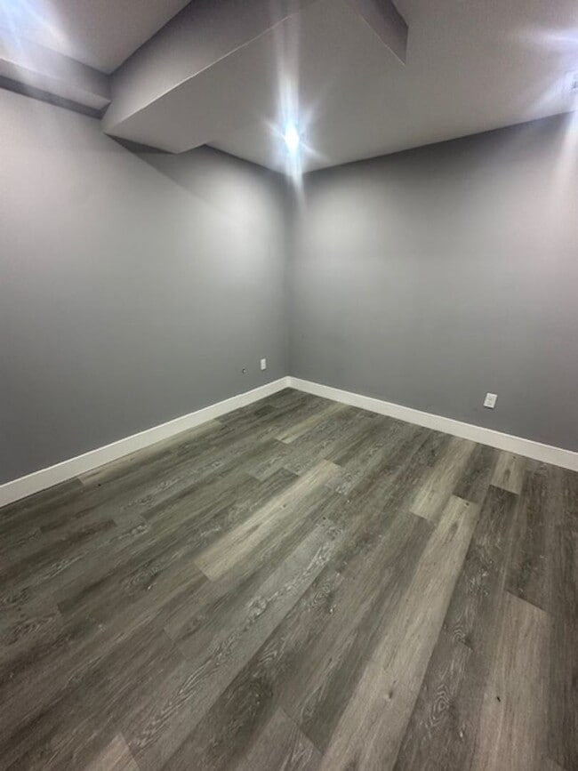 Building Photo - Stunning Fully Remodeled Home in Friendship – Modern Finishes & Prime Location!