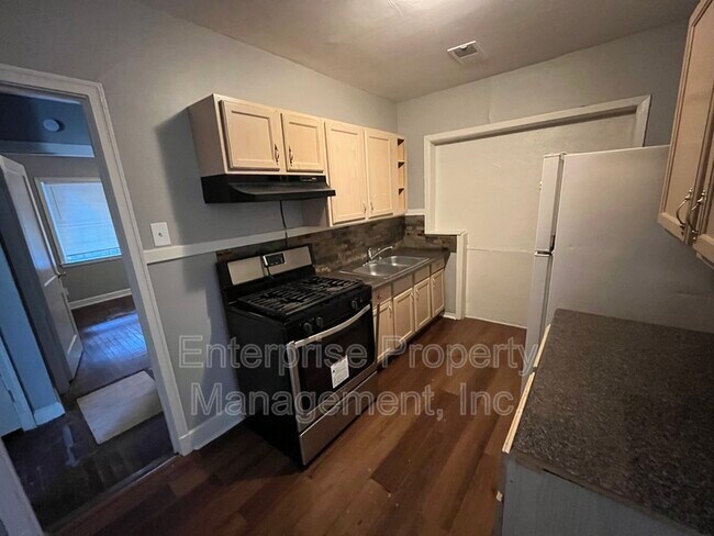 Building Photo - 1041 Railton Rd