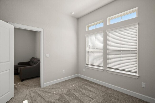 Building Photo - 12900 Stanford Dr