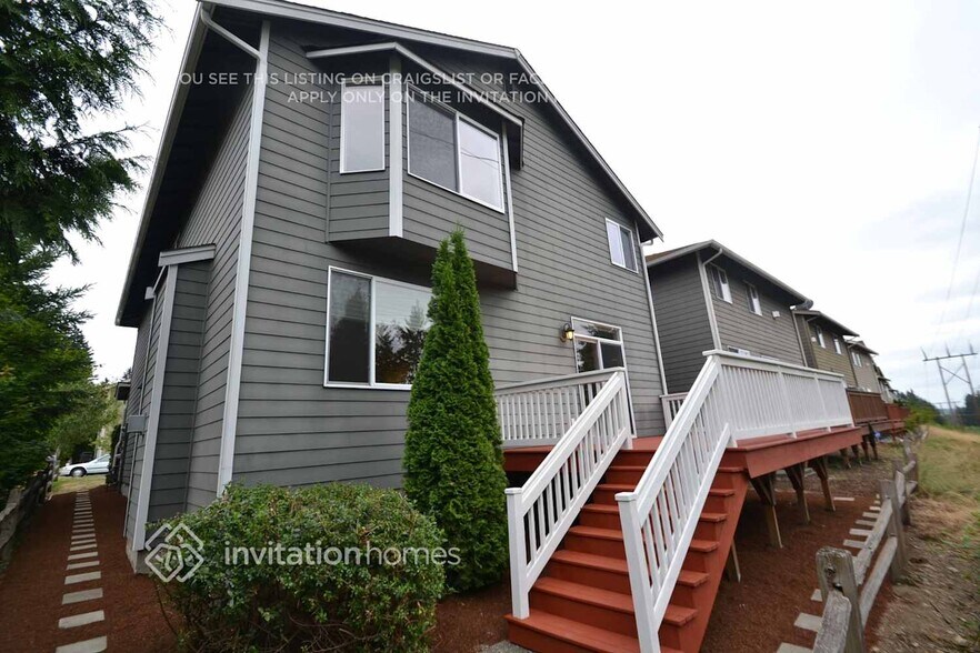 Building Photo - 22608 43rd Dr SE