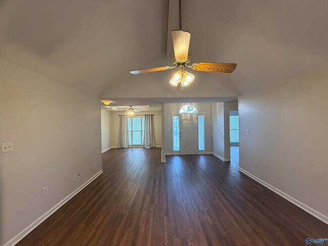 Building Photo - 3029 Battlement Rd SW