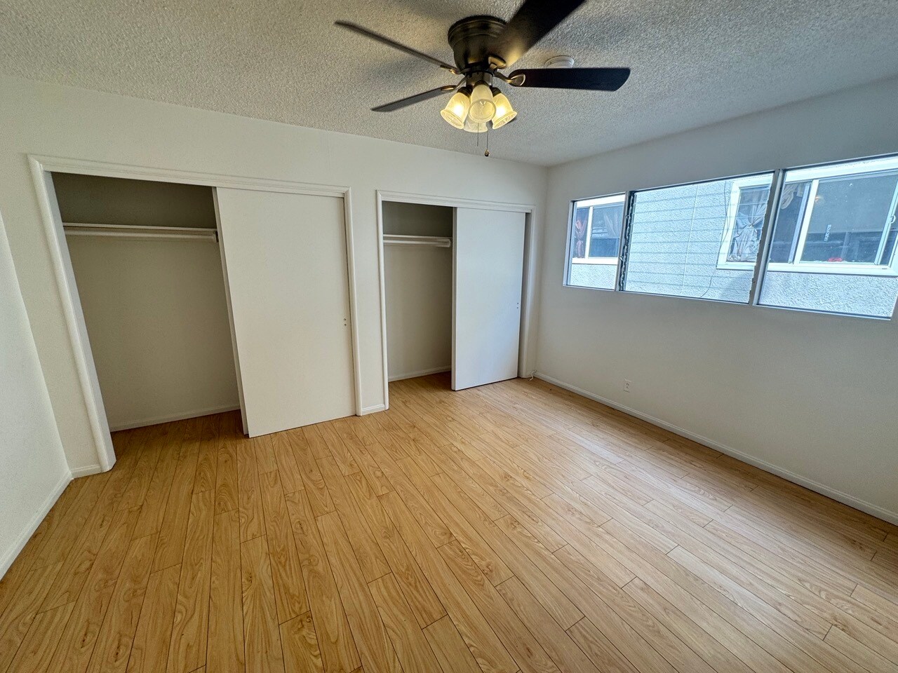 Building Photo - 555 N Ardmore Ave