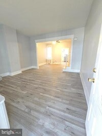 Building Photo - 1726 N Lindenwood St