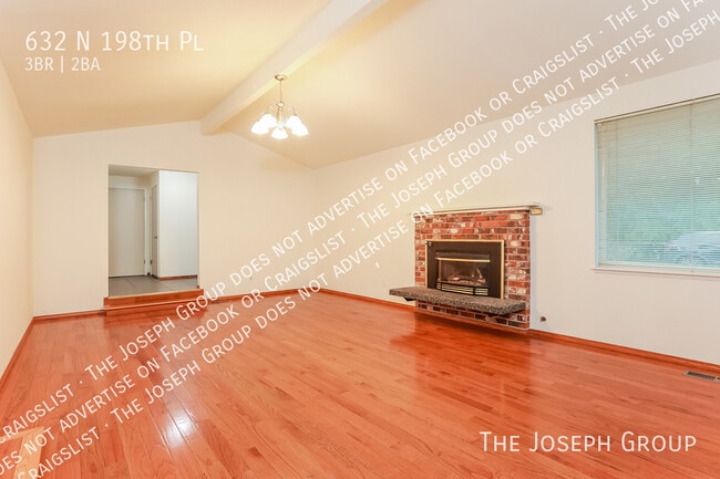 Building Photo - 632 N 198th Pl