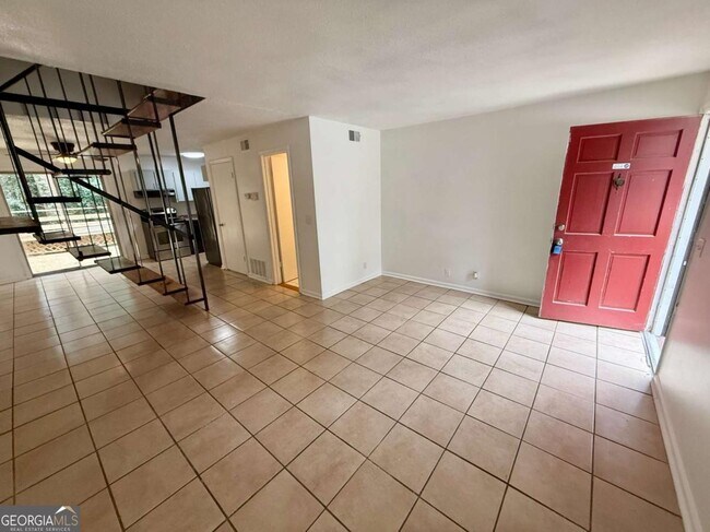 Building Photo - 3815 Parklane Dr