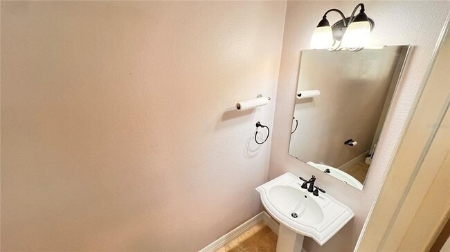 Building Photo - 308 Golden Dewdrop Way