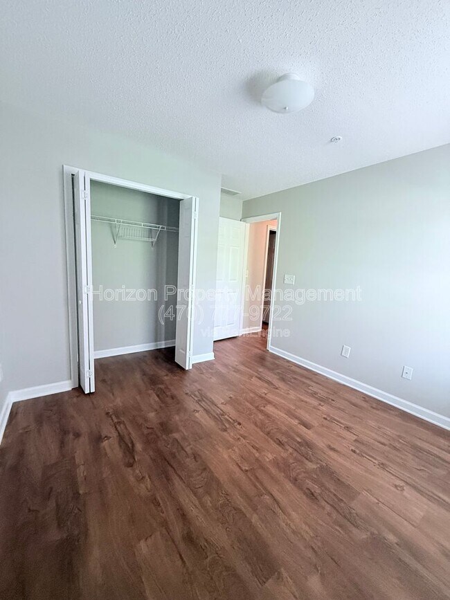 Building Photo - 296 Azalea Cir