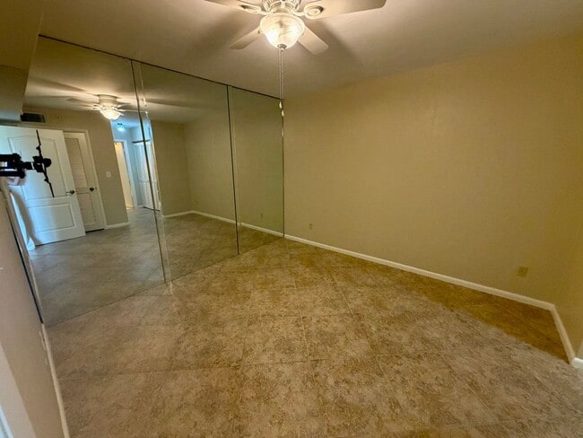 Building Photo - 1024 Anglers Cove