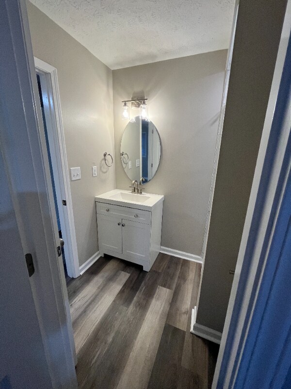 Building Photo - 5300 Mansfield Ct