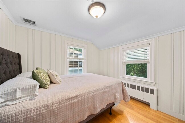 Building Photo - 83 Forbes Hill Rd