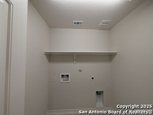 Building Photo - 2931 Lindenwood Run