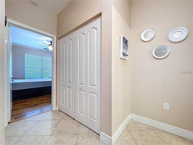 Building Photo - 2731 Via Capri