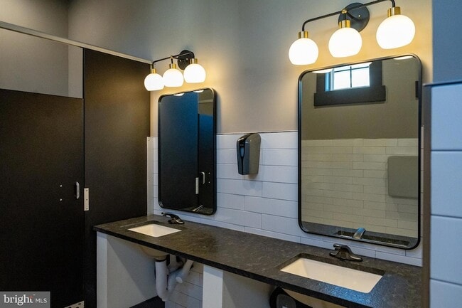 Building Photo - 9204 Hudson Ct