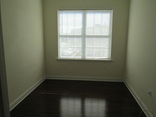 Building Photo - 414 Rahway Ave