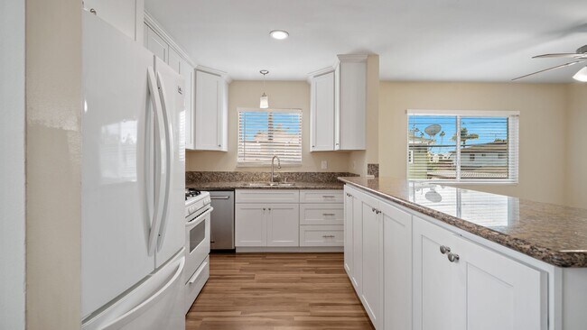 Building Photo - 124-126 4th Street Duplex