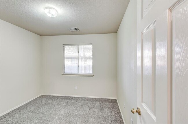 Building Photo - 11308 Los Comancheros Rd
