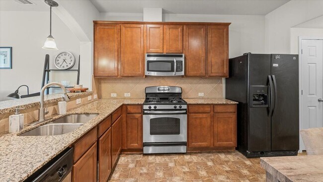 Building Photo - 10543 Day Trail Ln