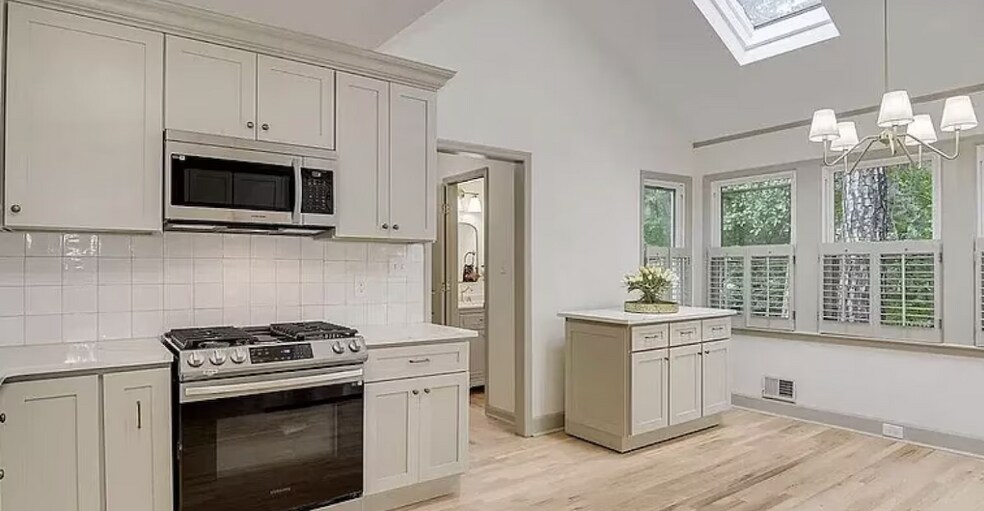 New kitchen - 94 Bristlecone Ln