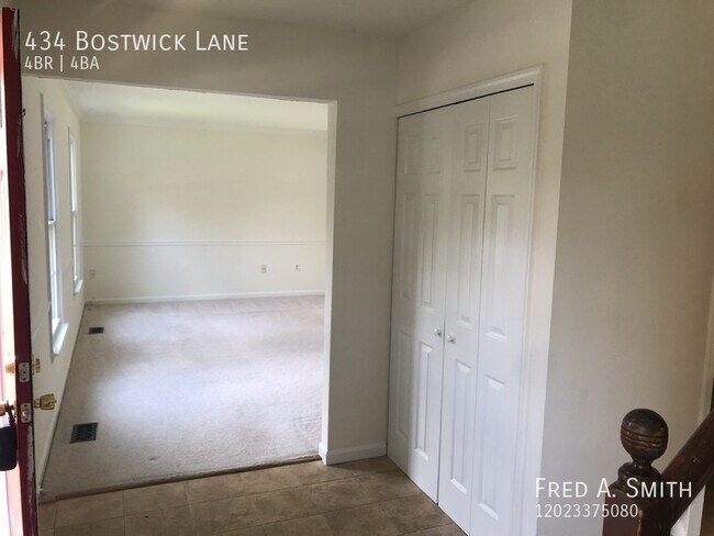 Building Photo - 434 Bostwick Ln