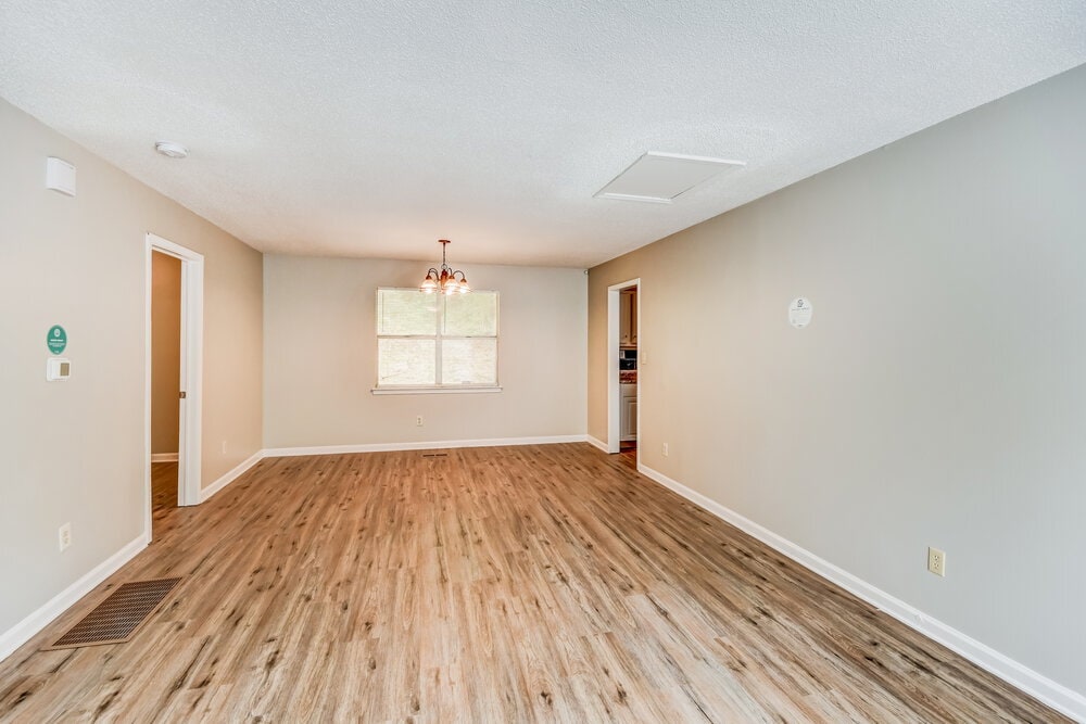 Building Photo - 1512 Marlin Springs Rd