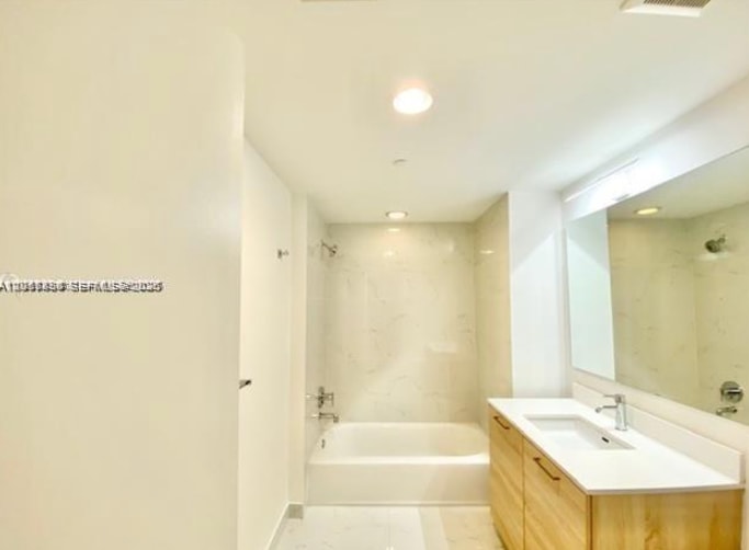 Building Photo - 16385 Biscayne Blvd
