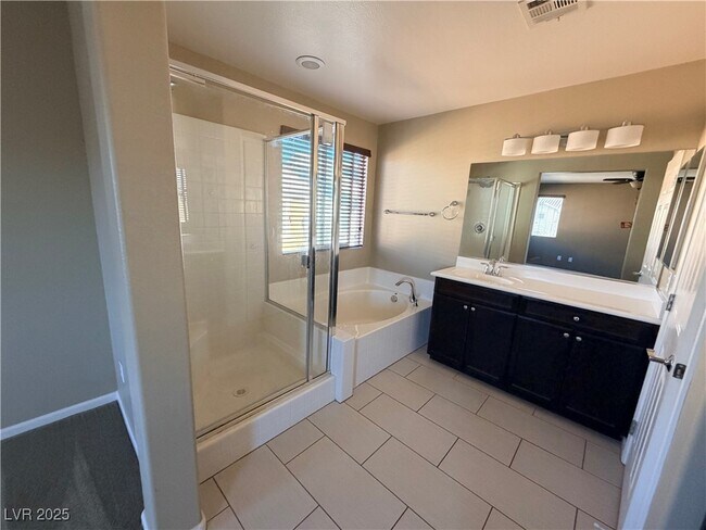 Building Photo - 3642 Via Messina