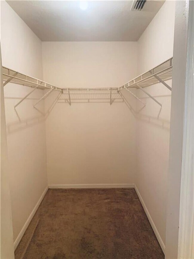 Building Photo - Charming 2-Bed, 2-Bath Home with Garage & Storage – Apply Today!