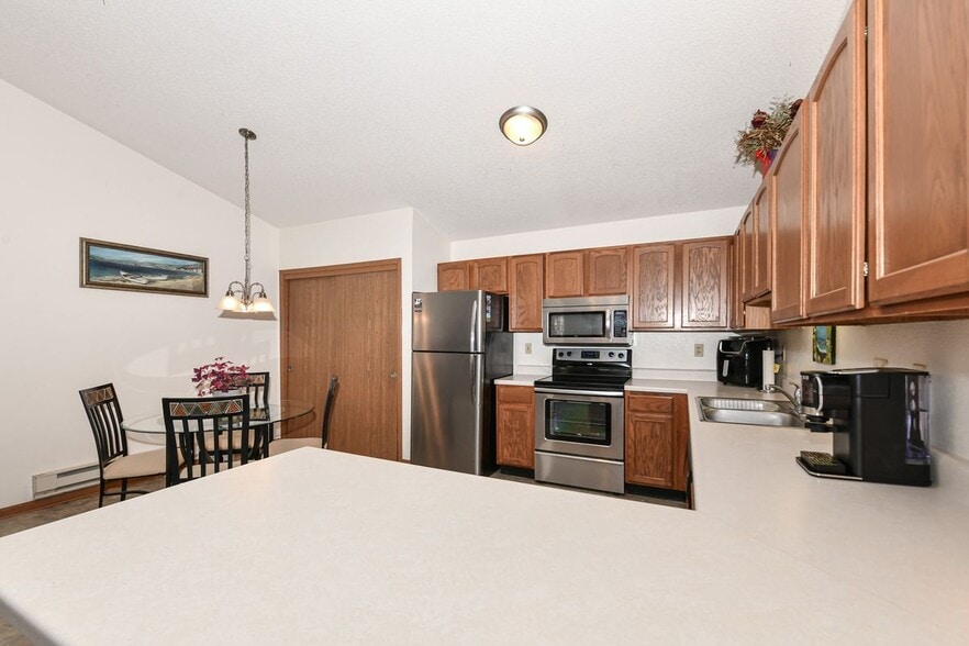 Building Photo - 505 Lawson School Rd