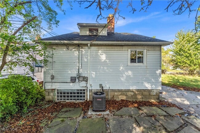 Building Photo - 12414 Reindeer Ave