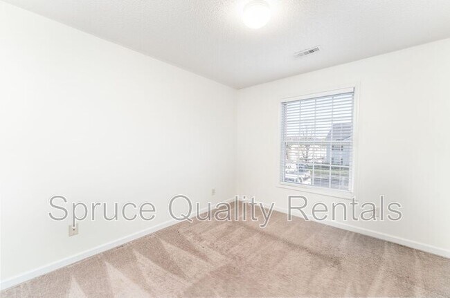 Building Photo - 7143 W Friendly Ave
