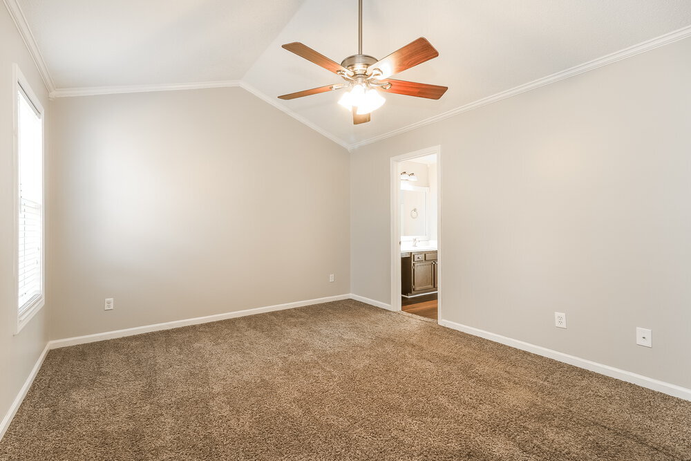 Building Photo - 3848 Sunview Dr NW