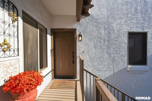 Building Photo - 16616 E Gunsight Dr