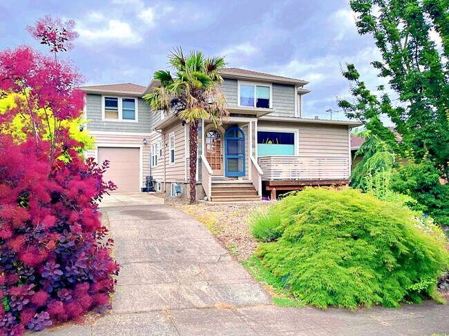 Primary Photo - 7315 SE Taylor St