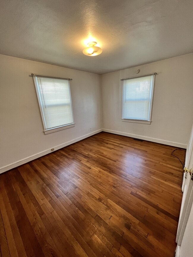 Building Photo - 228 E Madison Ave