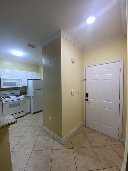 Building Photo - 2755 Via Capri #1235