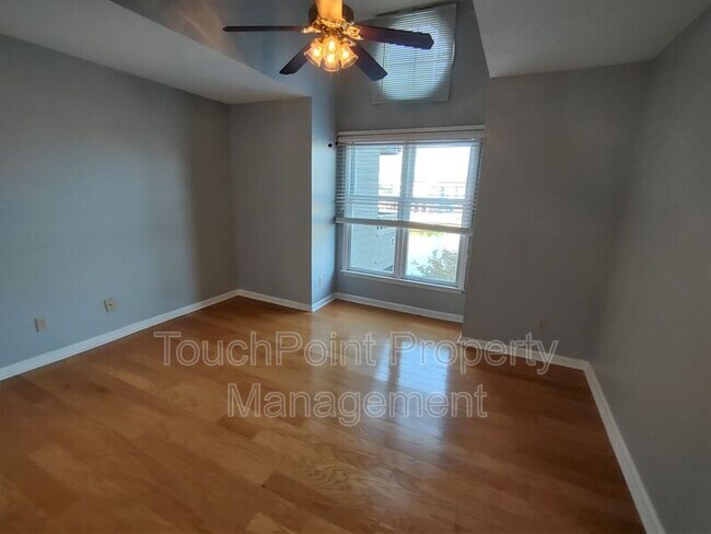 Building Photo - 9041 J M Keynes Dr