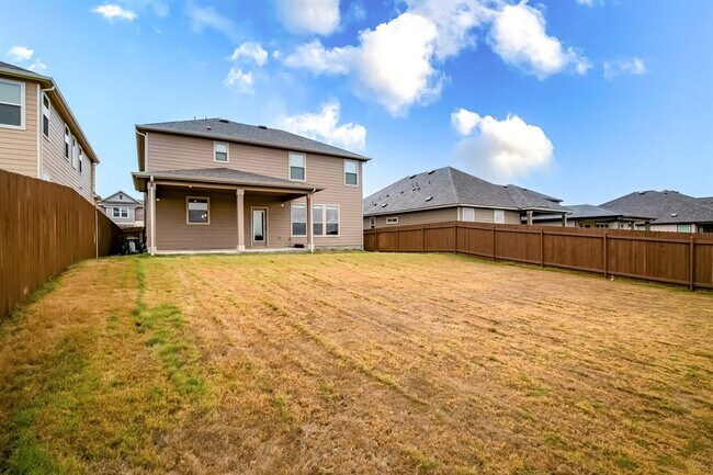 Building Photo - 1924 Stringer Pass