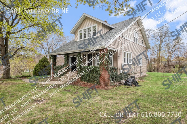 Building Photo - 3401 Salerno Dr NE