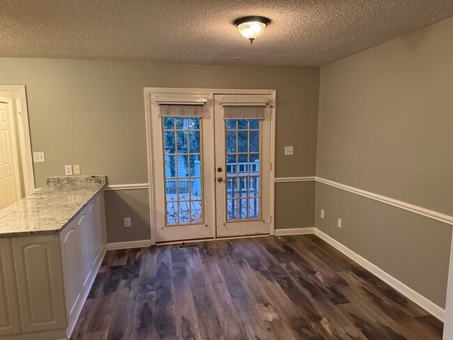 Building Photo - 4712 Worthington Ln