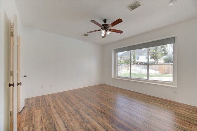 Building Photo - 6119 Rachels Ct