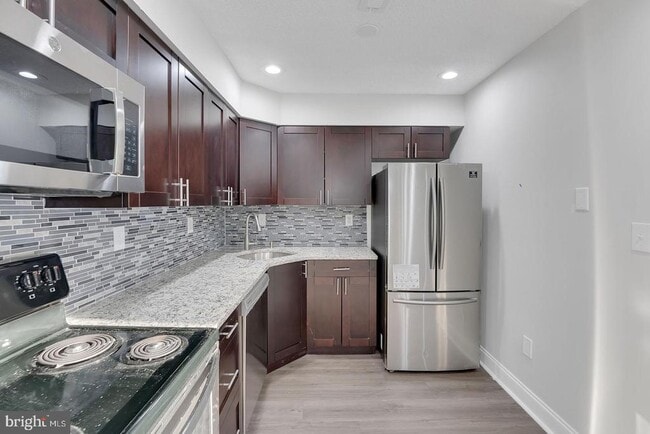 Building Photo - 1104 Aspen Dr
