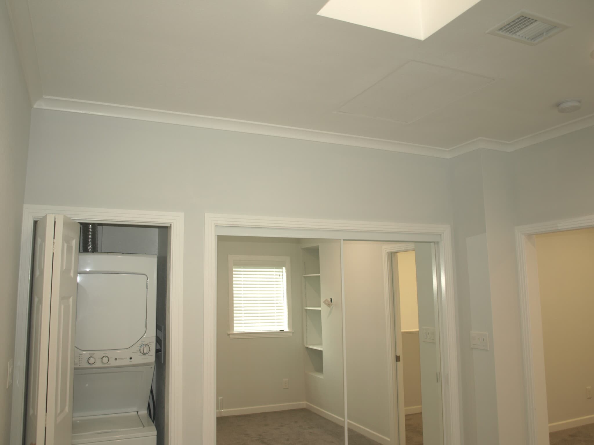 Bedroom plus laundry - 4242 Montair Ave