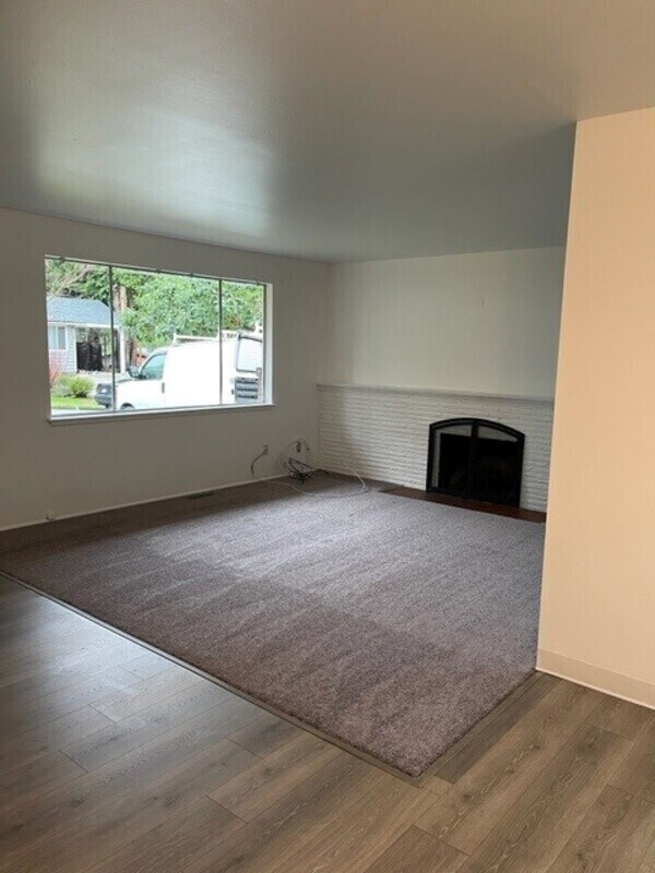 Building Photo - 4530 151st Ave SE