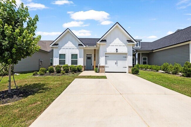Building Photo - 2093 Firelight Wy