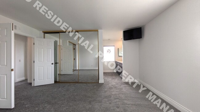 Building Photo - 2806 Atadero Ct